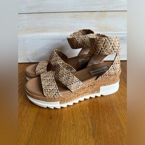 Steve Madden Strappy Platform Sandals, Size 5.5